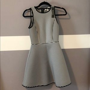 🆕 NWT Monteau Stripe Fit and Flare Dress